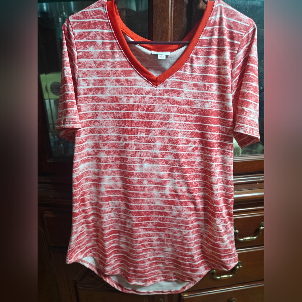 Lularoe Christy T top